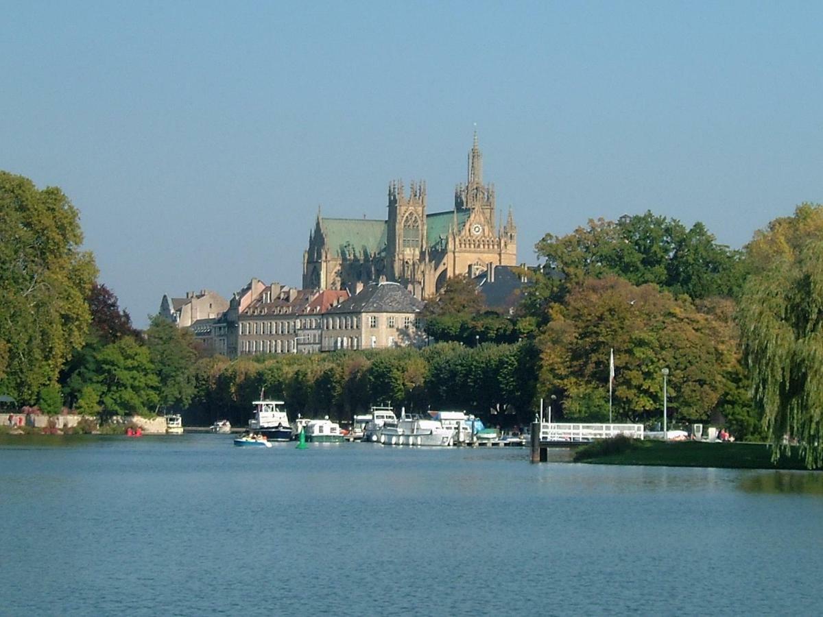 Les Jardins De L'Ile Apartman Longeville-les-Metz Kültér fotó